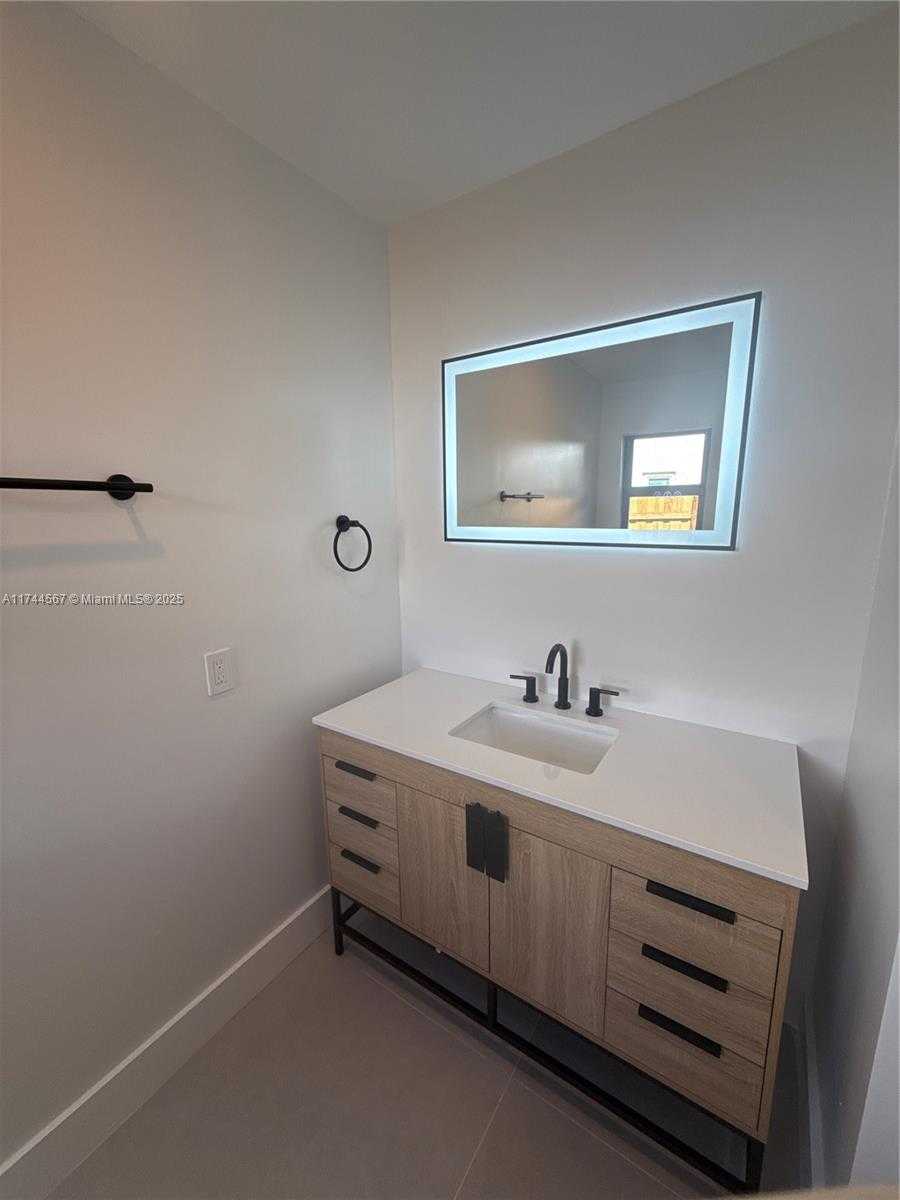 Small Image of 3081 NORTH WEST 103RD LN, Coral Springs Number 8