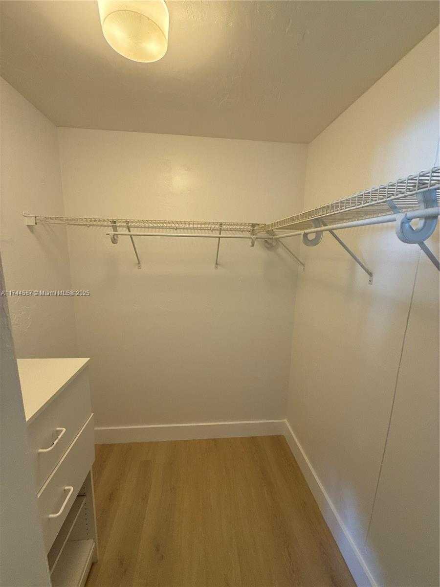 Small Image of 3081 NORTH WEST 103RD LN, Coral Springs Number 9
