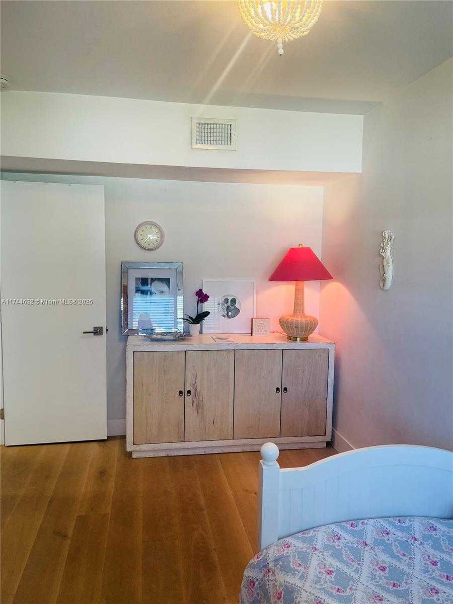 Small Image of 12900 SOUTH WEST 82ND AVE, Pinecrest Number 12
