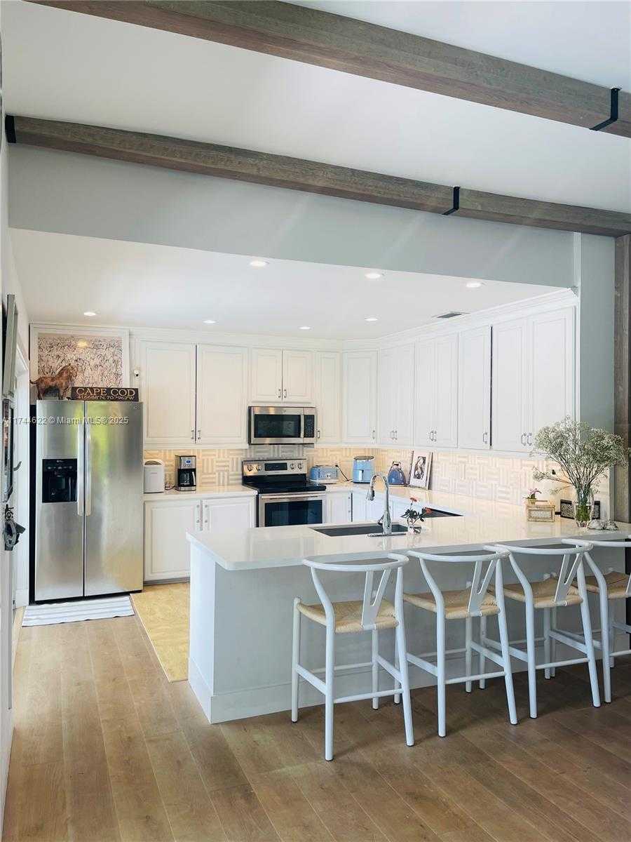 Small Image of 12900 SOUTH WEST 82ND AVE, Pinecrest Number 3