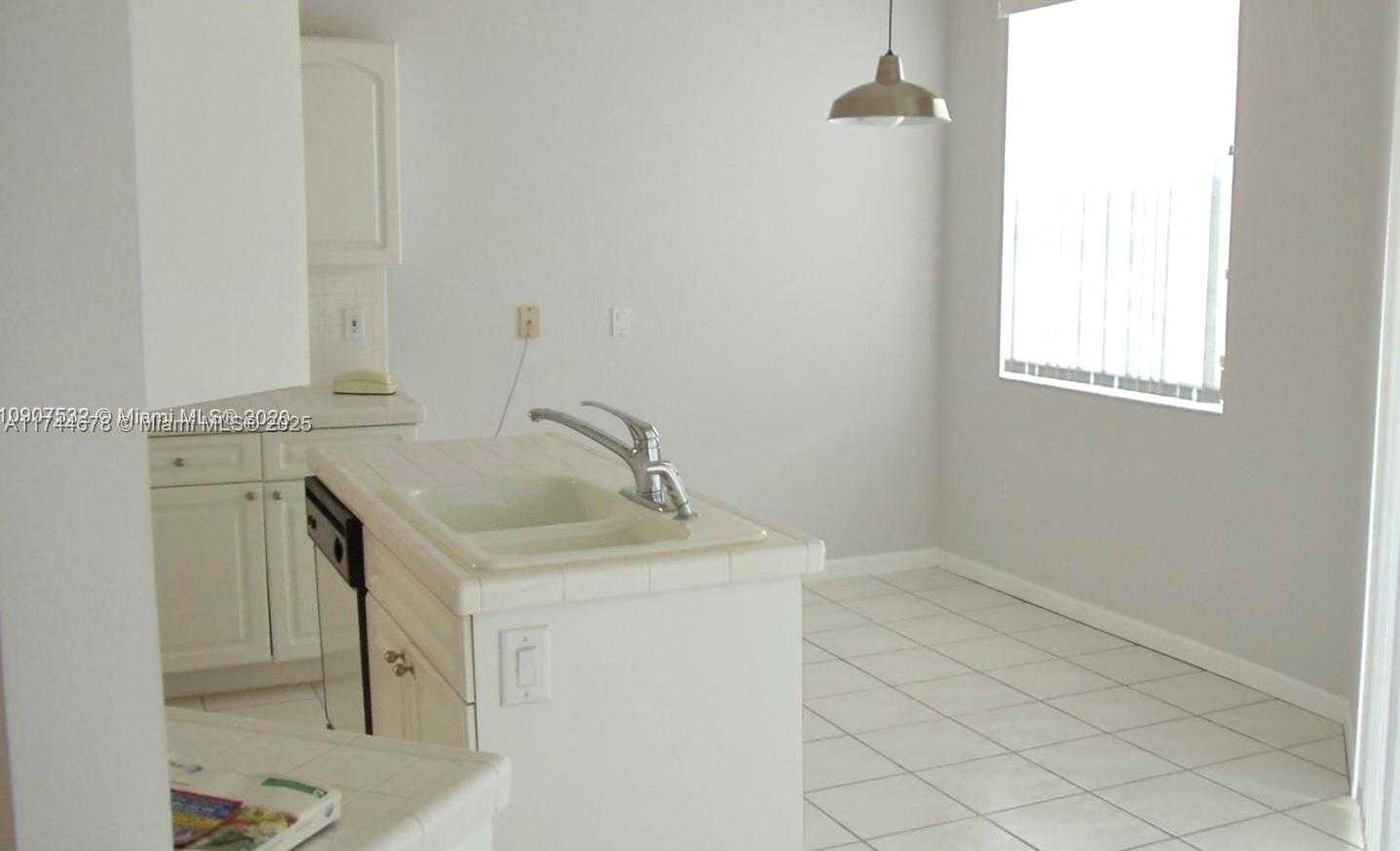 Small Image of 575 SOUTH EAST 29TH DR, Homestead Number 13
