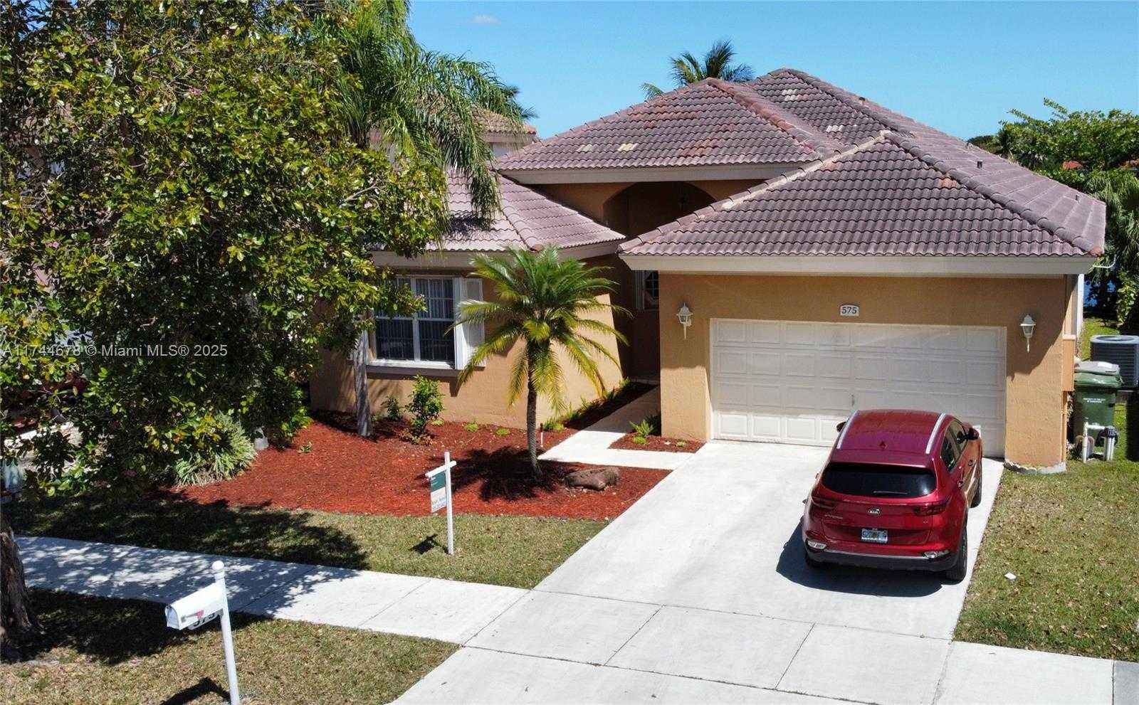 Small Image of 575 SOUTH EAST 29TH DR, Homestead Number 2