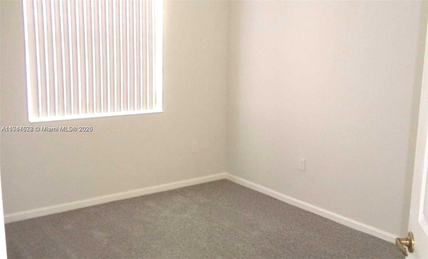 Small Image of 575 SOUTH EAST 29TH DR, Homestead Number 20