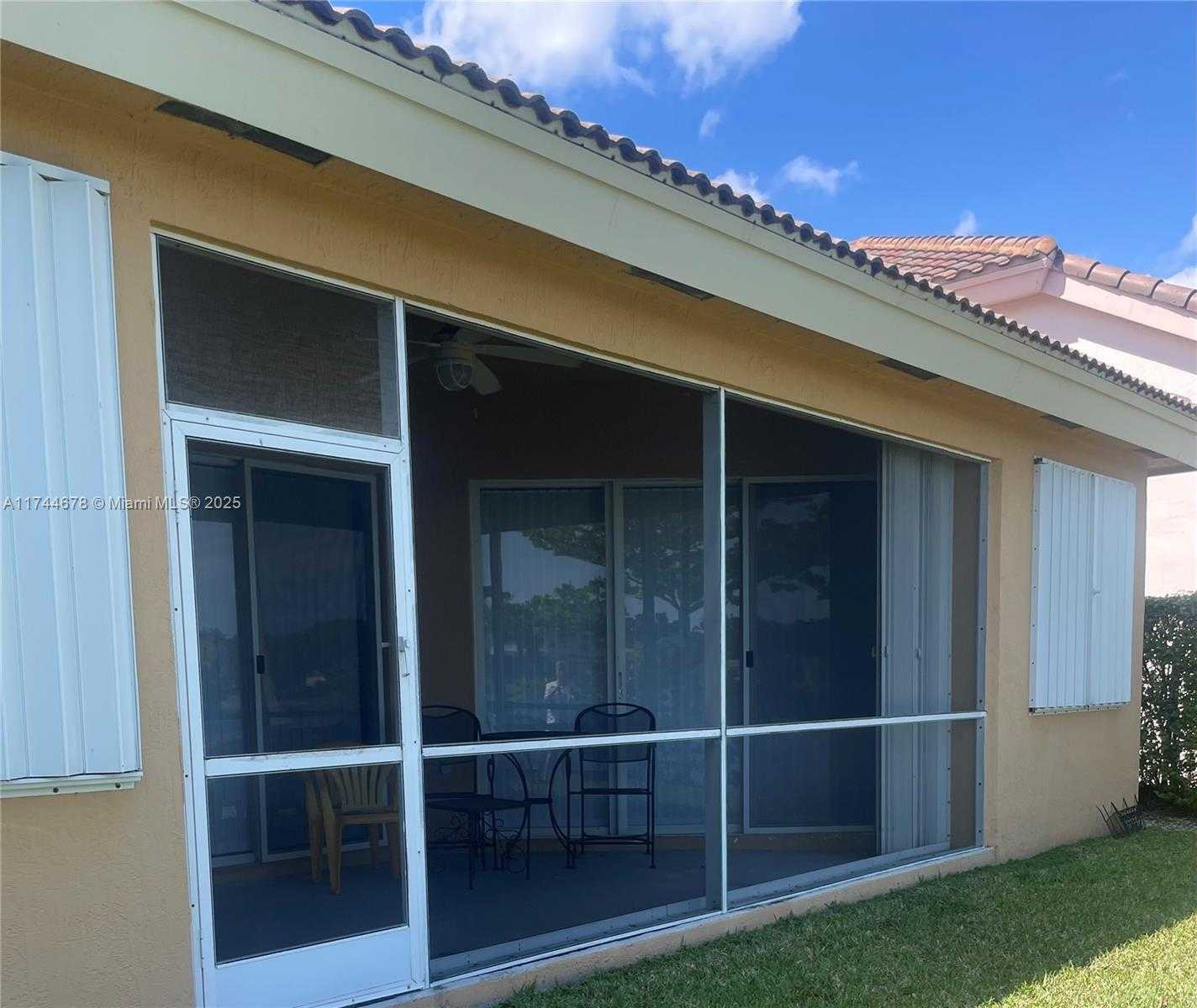 Small Image of 575 SOUTH EAST 29TH DR, Homestead Number 21