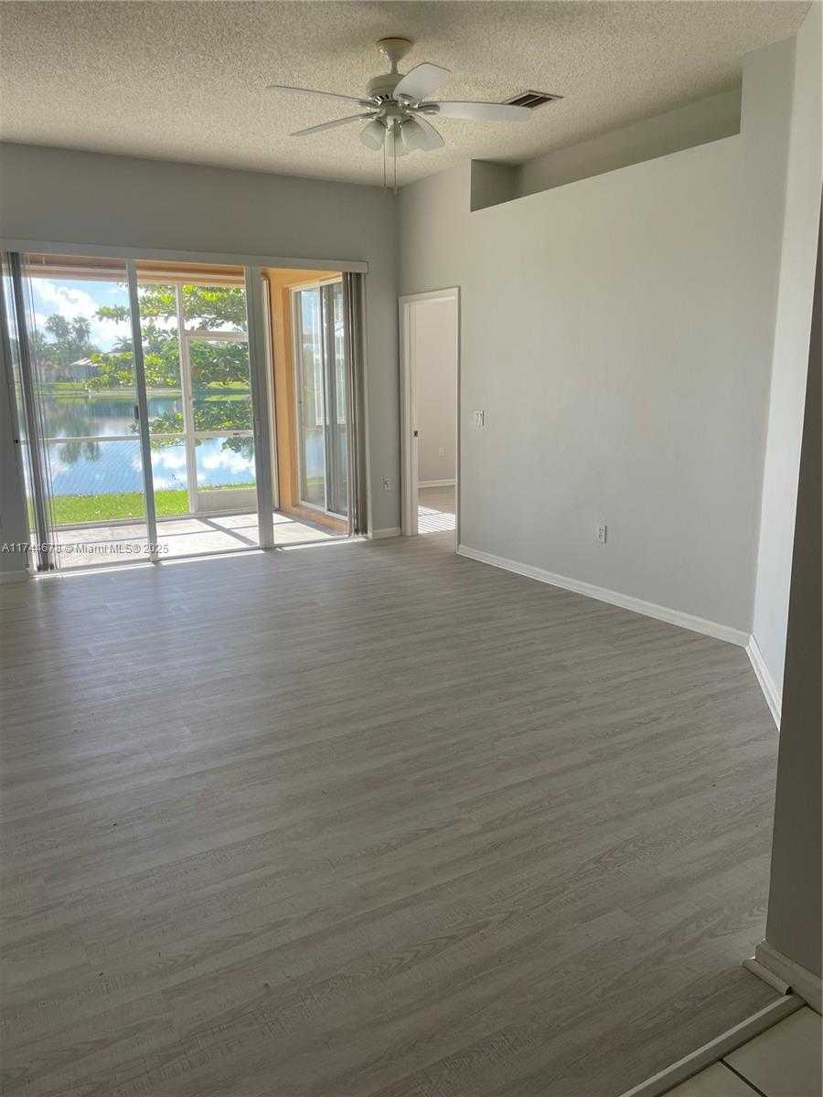 Small Image of 575 SOUTH EAST 29TH DR, Homestead Number 30