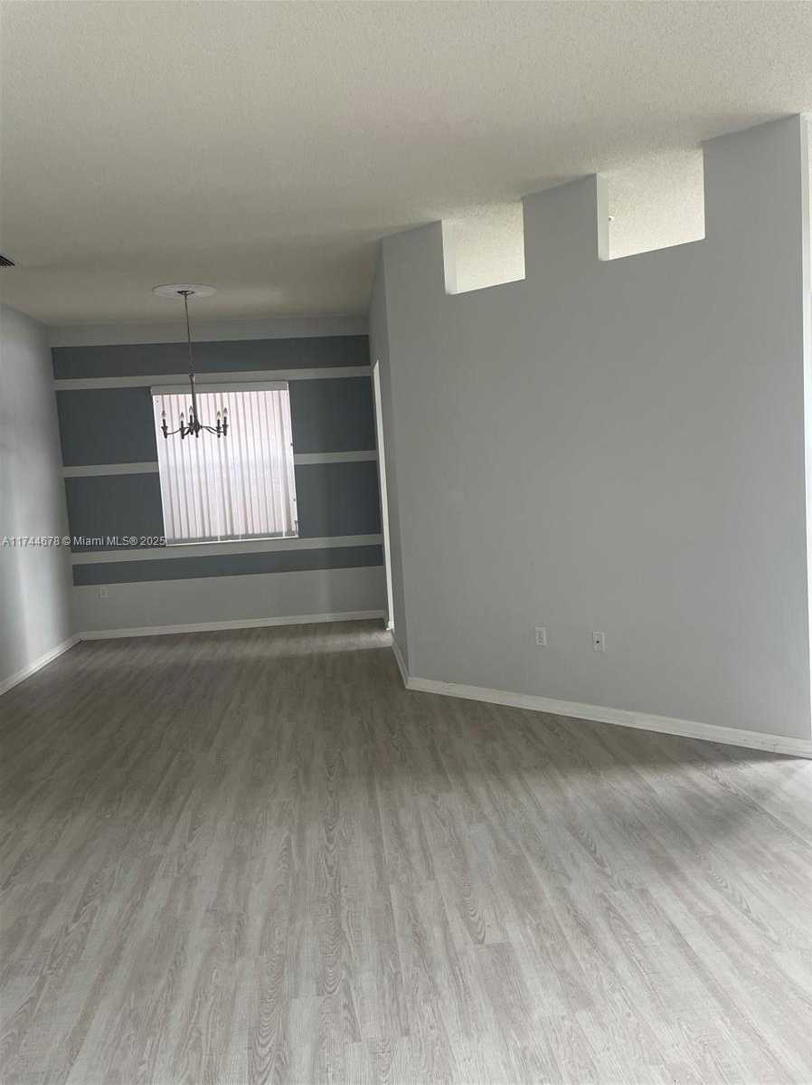 Small Image of 575 SOUTH EAST 29TH DR, Homestead Number 39