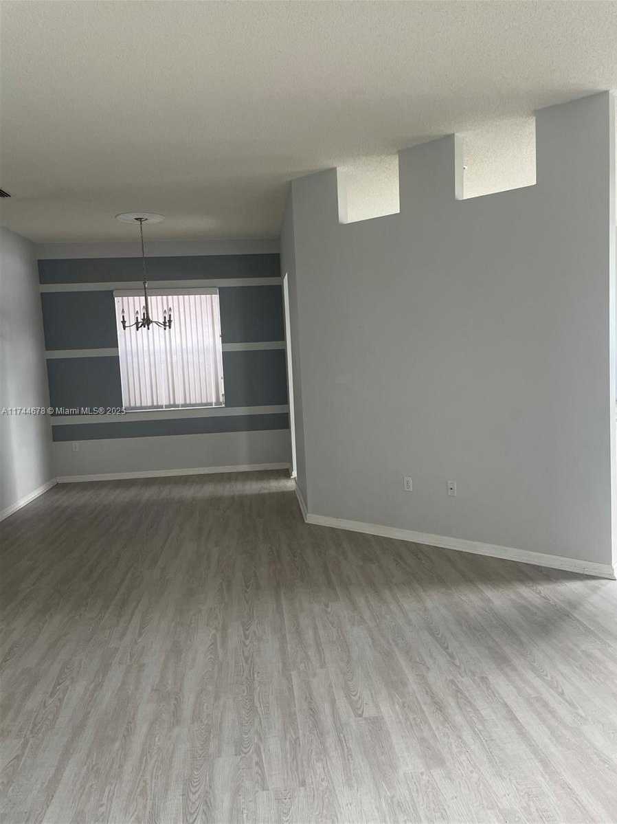 Small Image of 575 SOUTH EAST 29TH DR, Homestead Number 40
