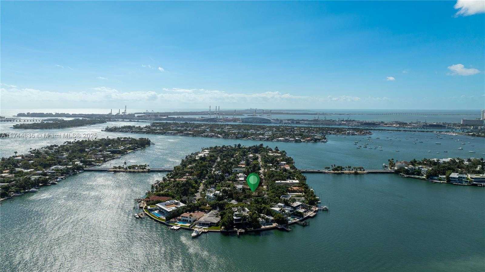 Small Image of 315 W San Marino Dr, Miami Beach, FL 33139, USA Number 15