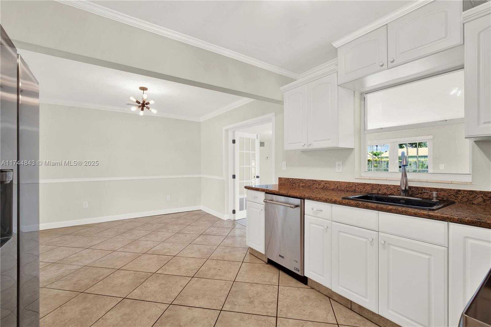 Small Image of 9312 SOUTH WEST 182ND ST, Palmetto Bay Number 14