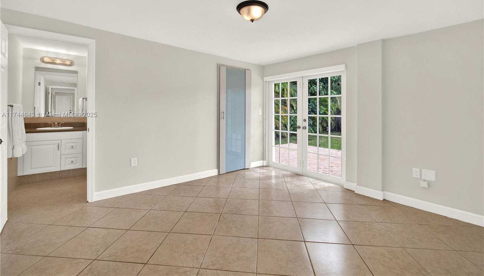 Small Image of 9312 SOUTH WEST 182ND ST, Palmetto Bay Number 23