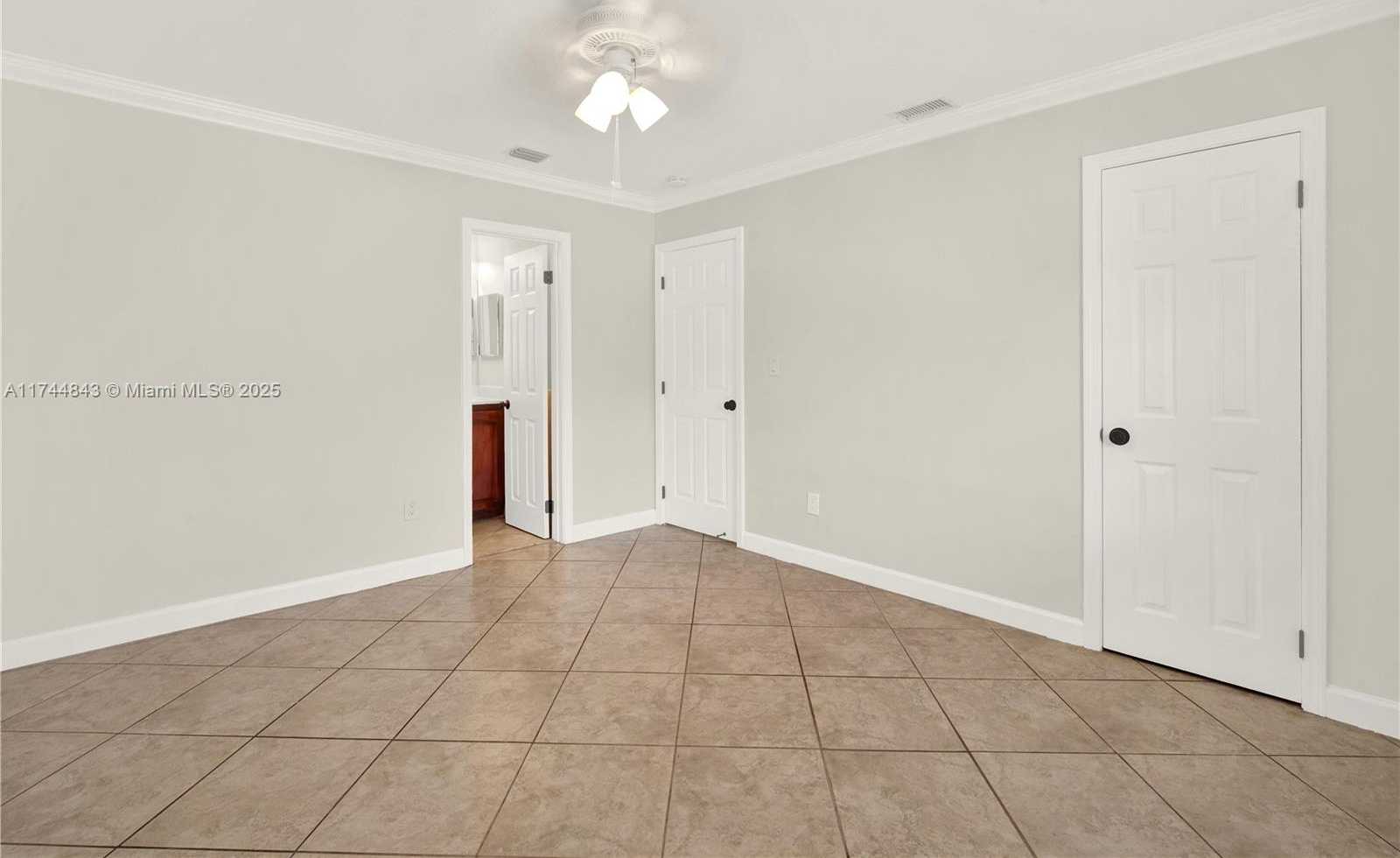Small Image of 9312 SOUTH WEST 182ND ST, Palmetto Bay Number 28