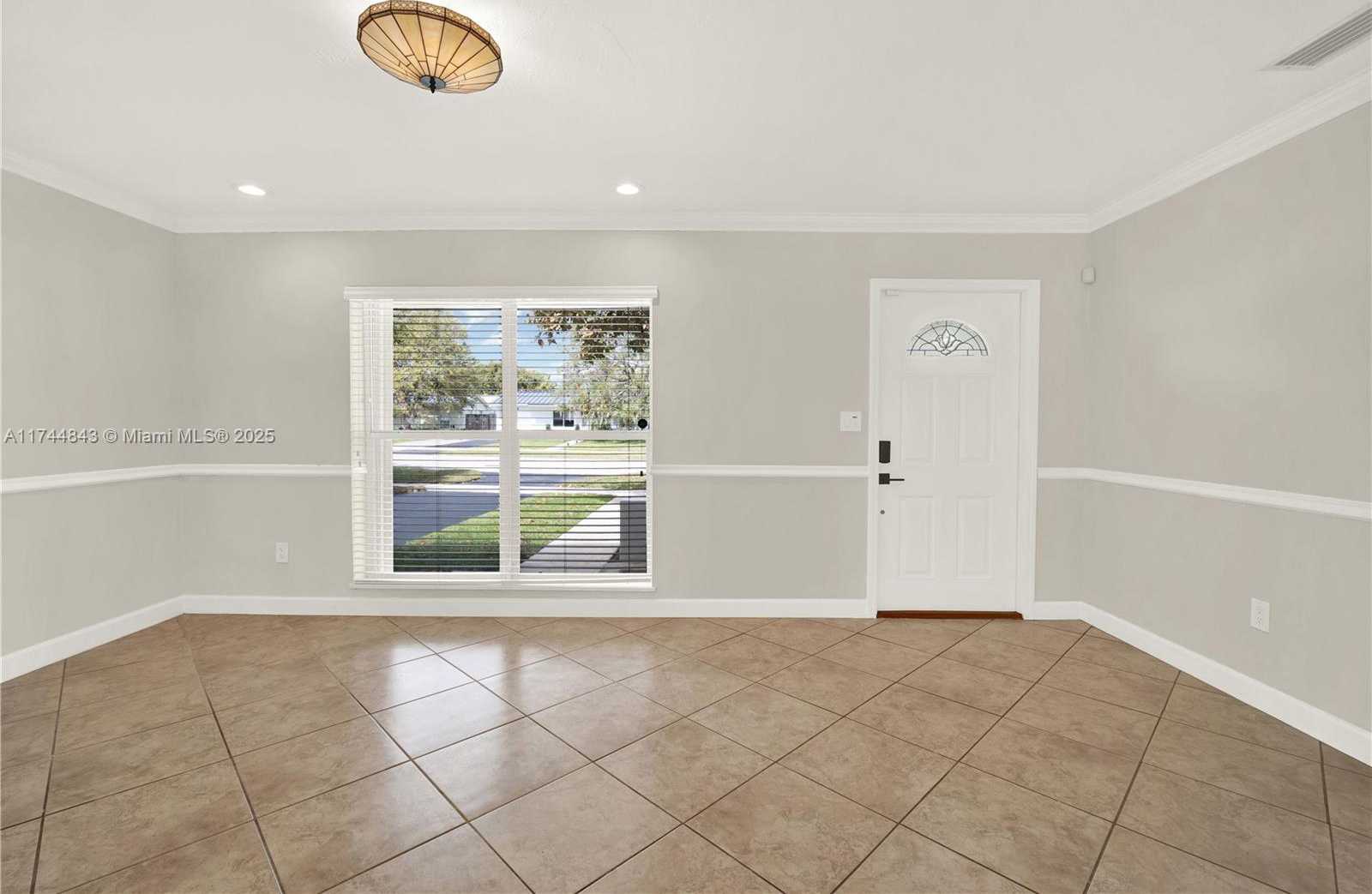 Small Image of 9312 SOUTH WEST 182ND ST, Palmetto Bay Number 3