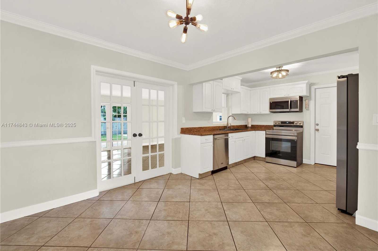 Small Image of 9312 SOUTH WEST 182ND ST, Palmetto Bay Number 8