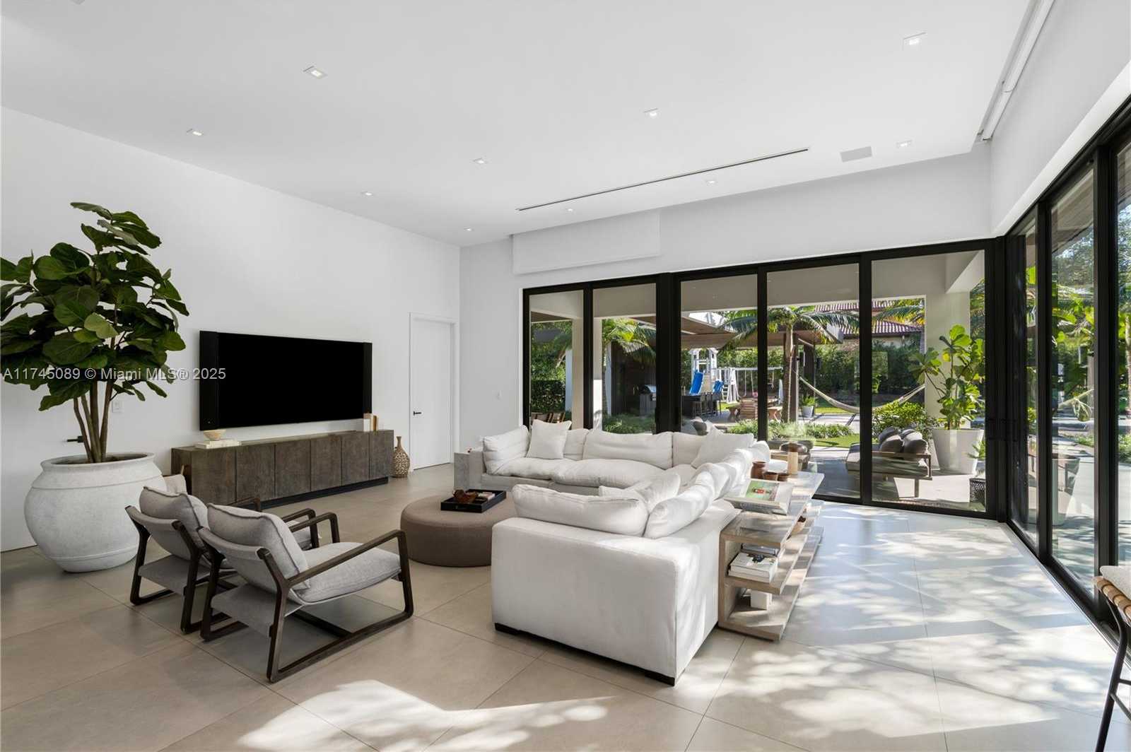 Small Image of 6240 SOUTH WEST 116TH ST, Pinecrest Number 23