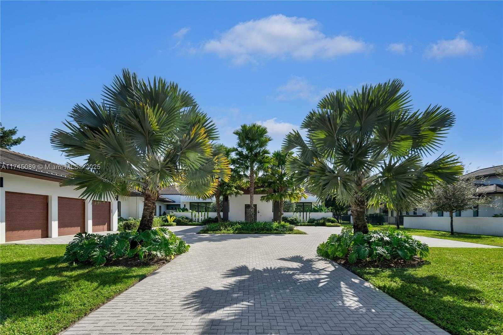 Small Image of 6240 SOUTH WEST 116TH ST, Pinecrest Number 3