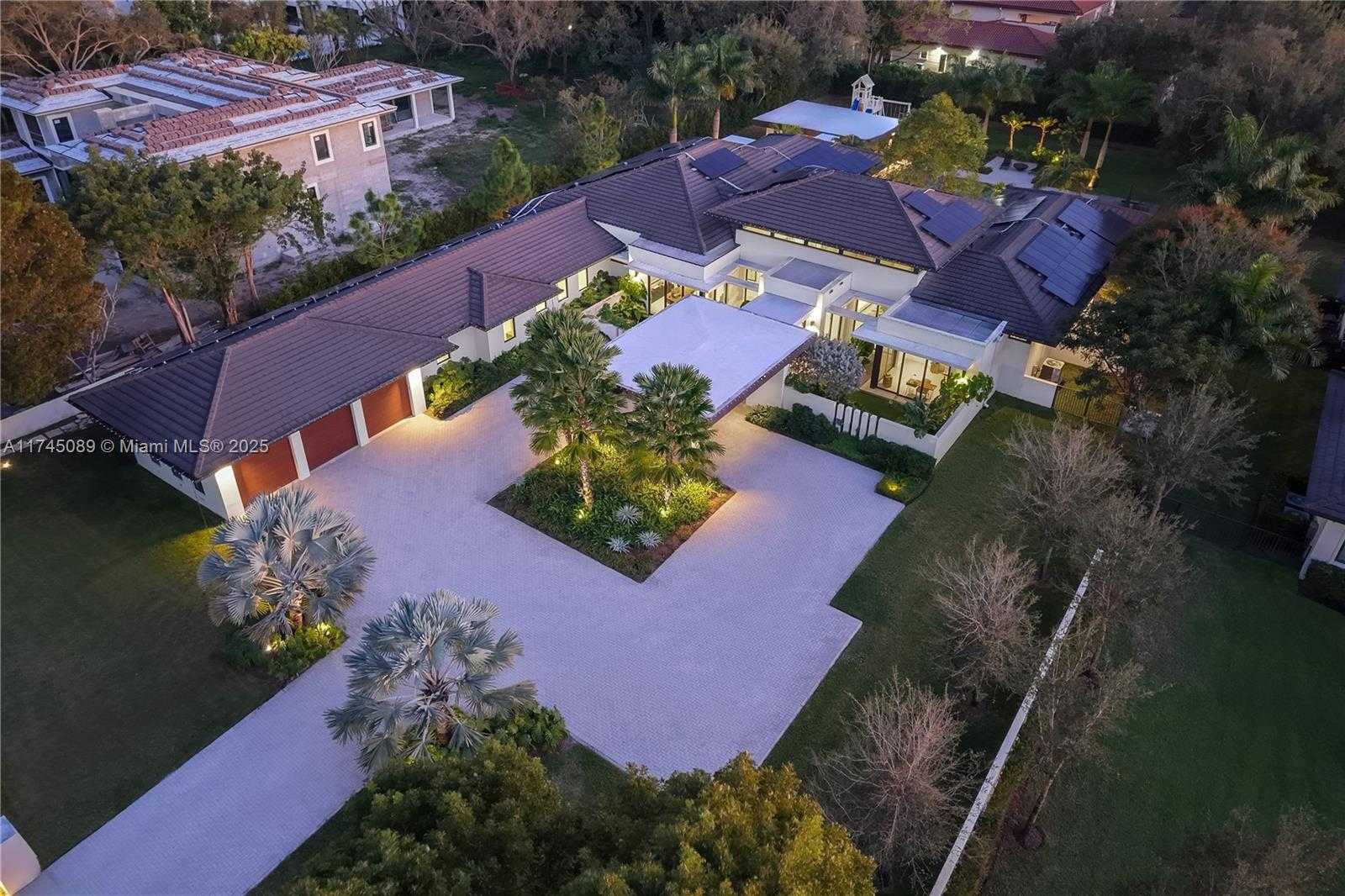 Small Image of 6240 SOUTH WEST 116TH ST, Pinecrest Number 69