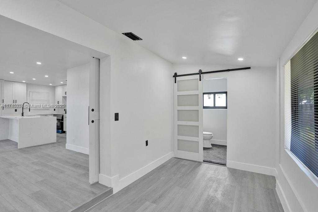 Small Image of 1628 NORTH EAST 7TH AVE, Fort Lauderdale Number 22