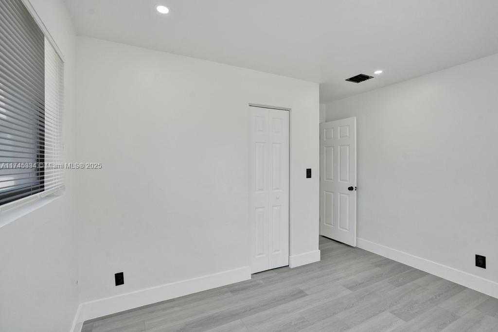 Small Image of 1628 NORTH EAST 7TH AVE, Fort Lauderdale Number 26