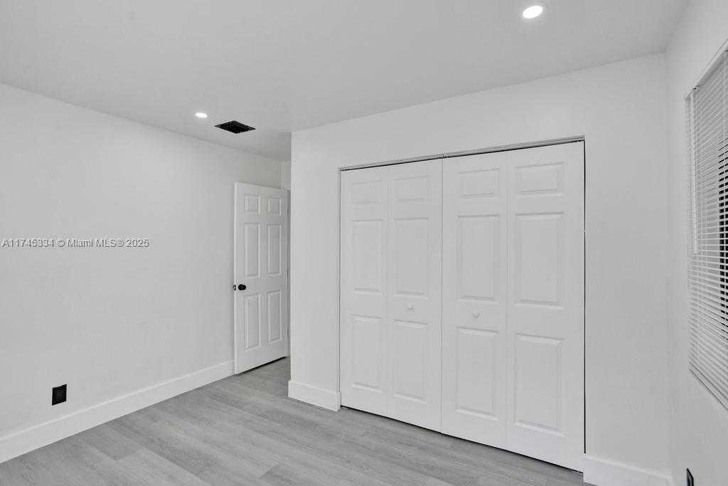 Small Image of 1628 NORTH EAST 7TH AVE, Fort Lauderdale Number 40