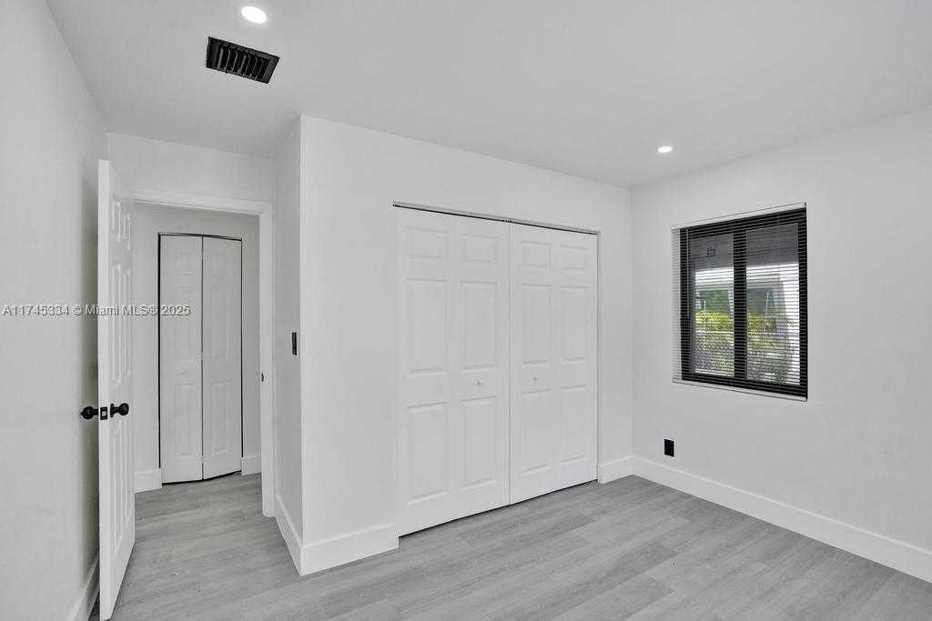 Small Image of 1628 NORTH EAST 7TH AVE, Fort Lauderdale Number 43