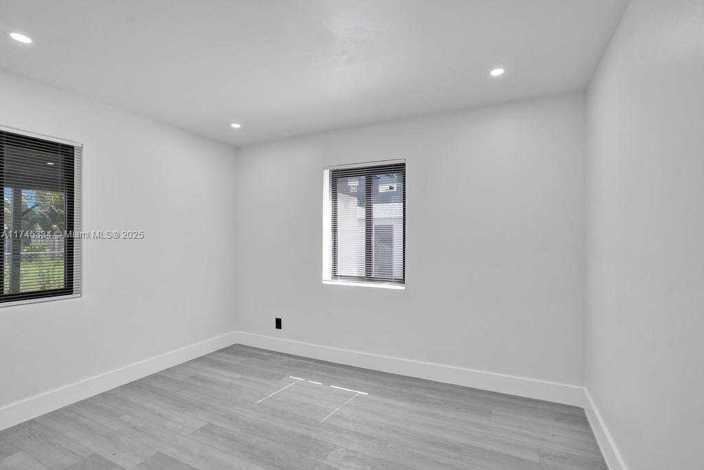 Small Image of 1628 NORTH EAST 7TH AVE, Fort Lauderdale Number 45