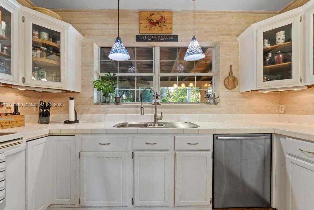 Small Image of 37255 SOUTH WEST 214TH AVE, Homestead Number 11