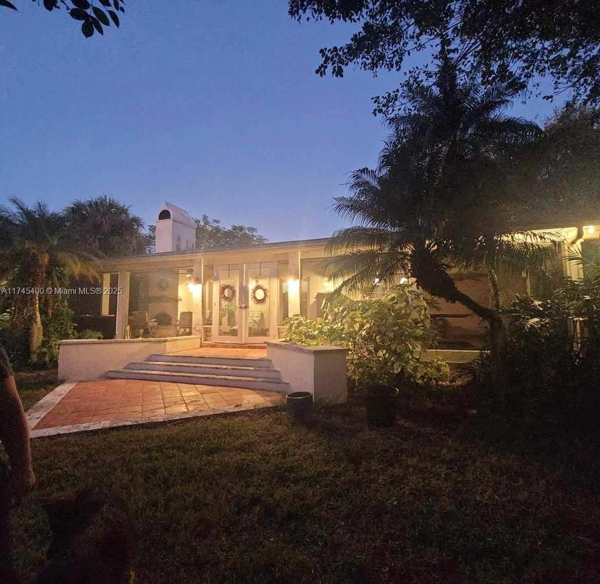 Small Image of 37255 SOUTH WEST 214TH AVE, Homestead Number 38
