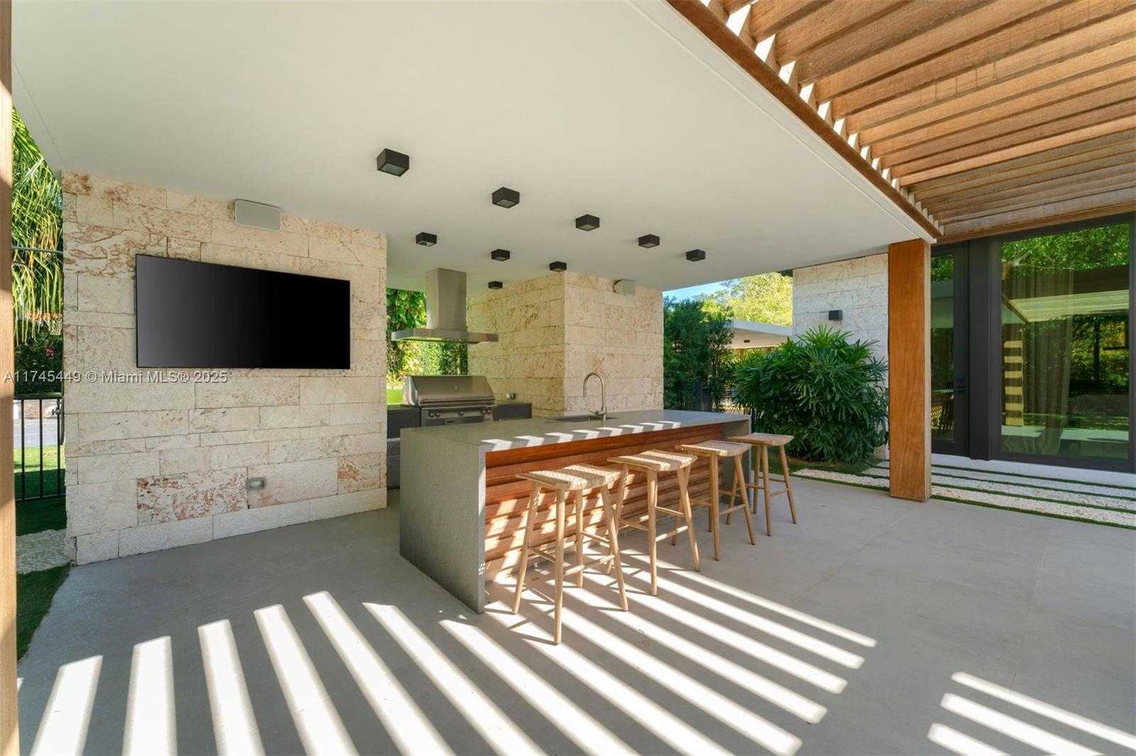 Small Image of 9261 SCHOOL HOUSE RD, Coral Gables Number 14