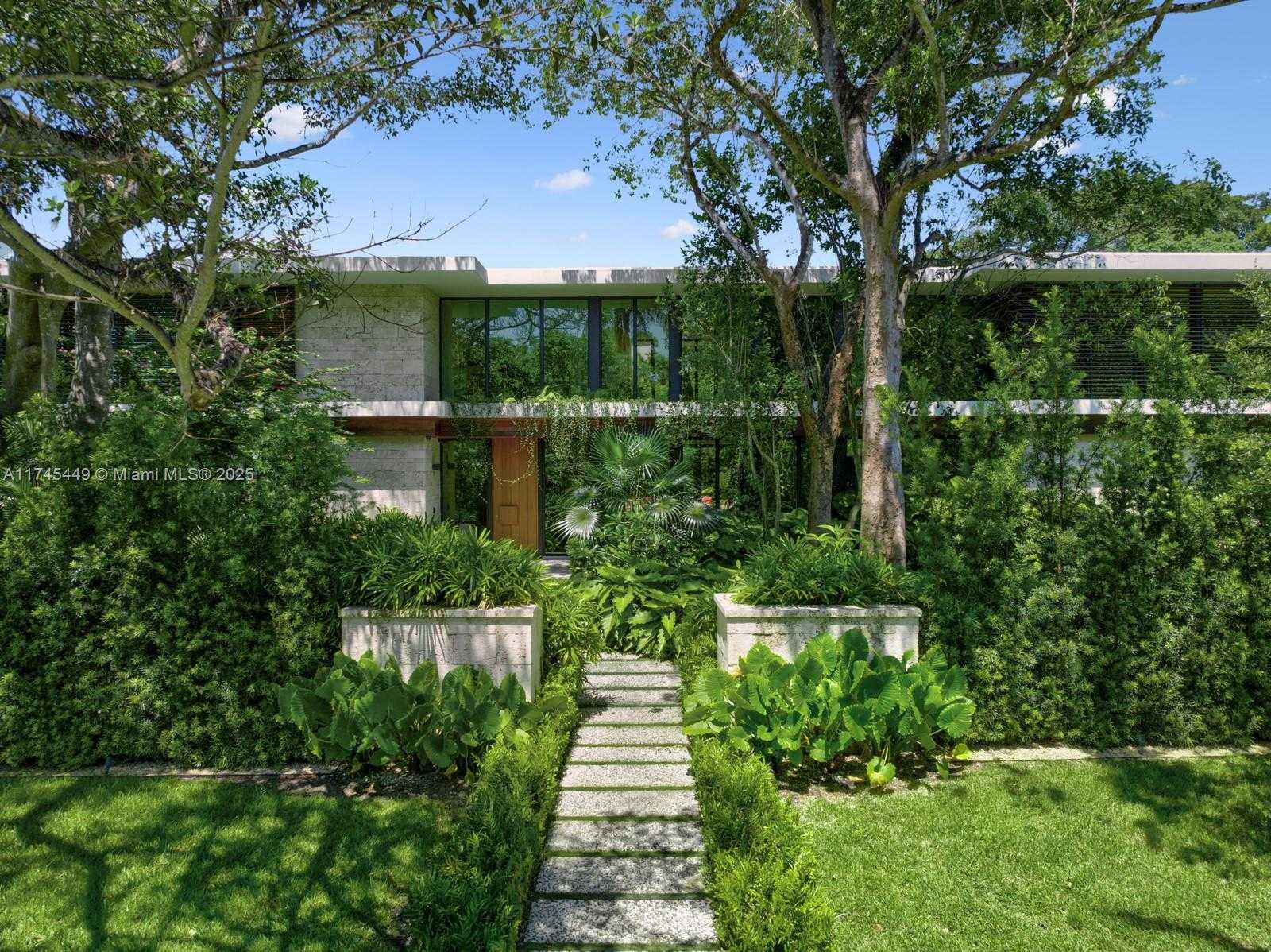 Small Image of 9261 SCHOOL HOUSE RD, Coral Gables Number 17