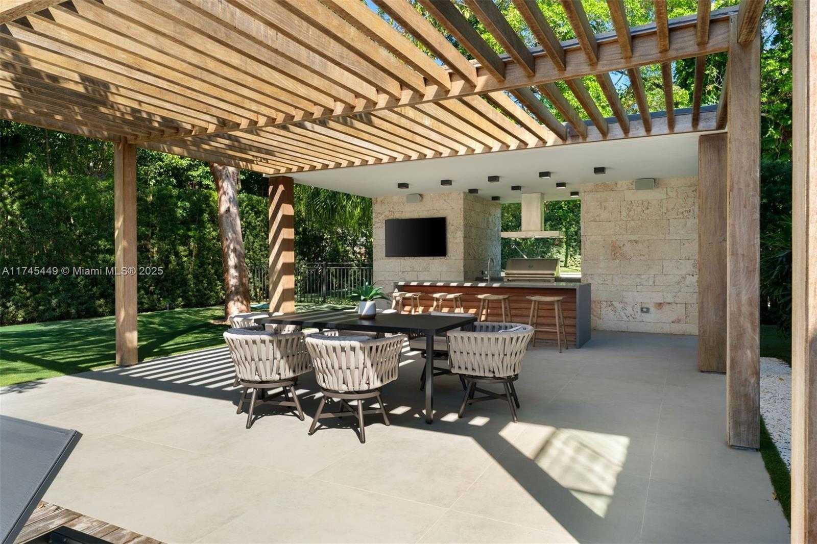 Small Image of 9261 SCHOOL HOUSE RD, Coral Gables Number 26