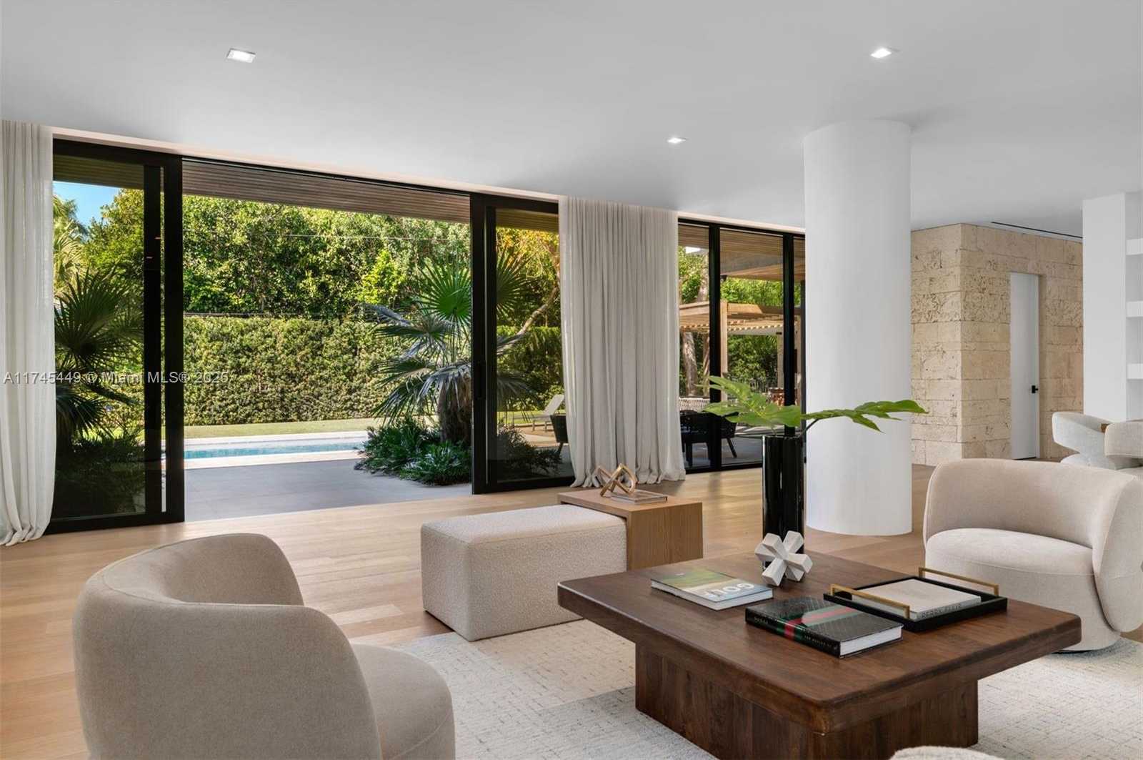 Small Image of 9261 SCHOOL HOUSE RD, Coral Gables Number 3