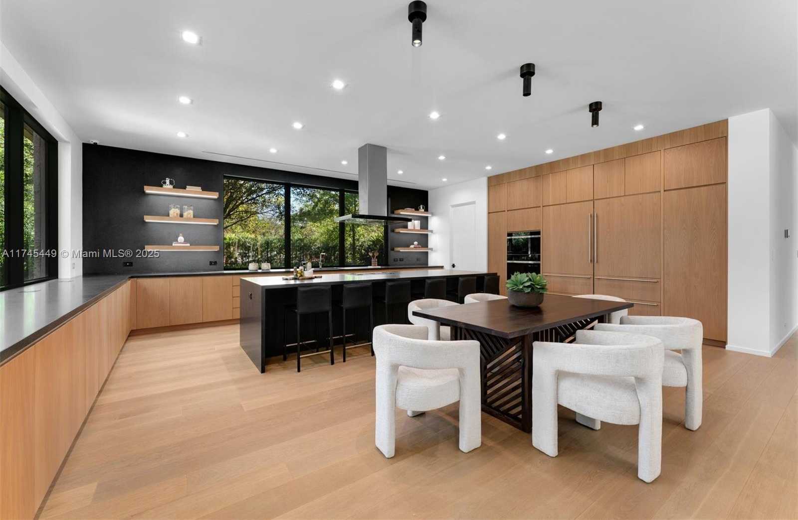 Small Image of 9261 SCHOOL HOUSE RD, Coral Gables Number 5
