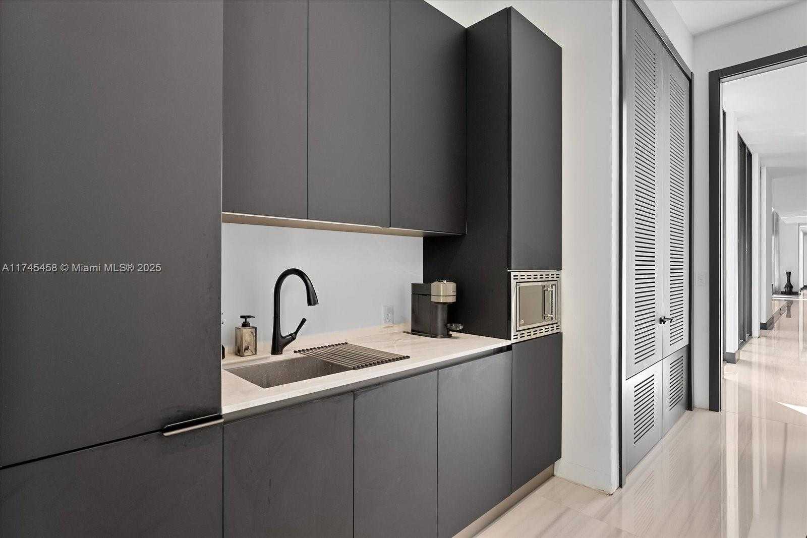 Small Image of 6555 SOUTH WEST 102ND ST, Pinecrest Number 14