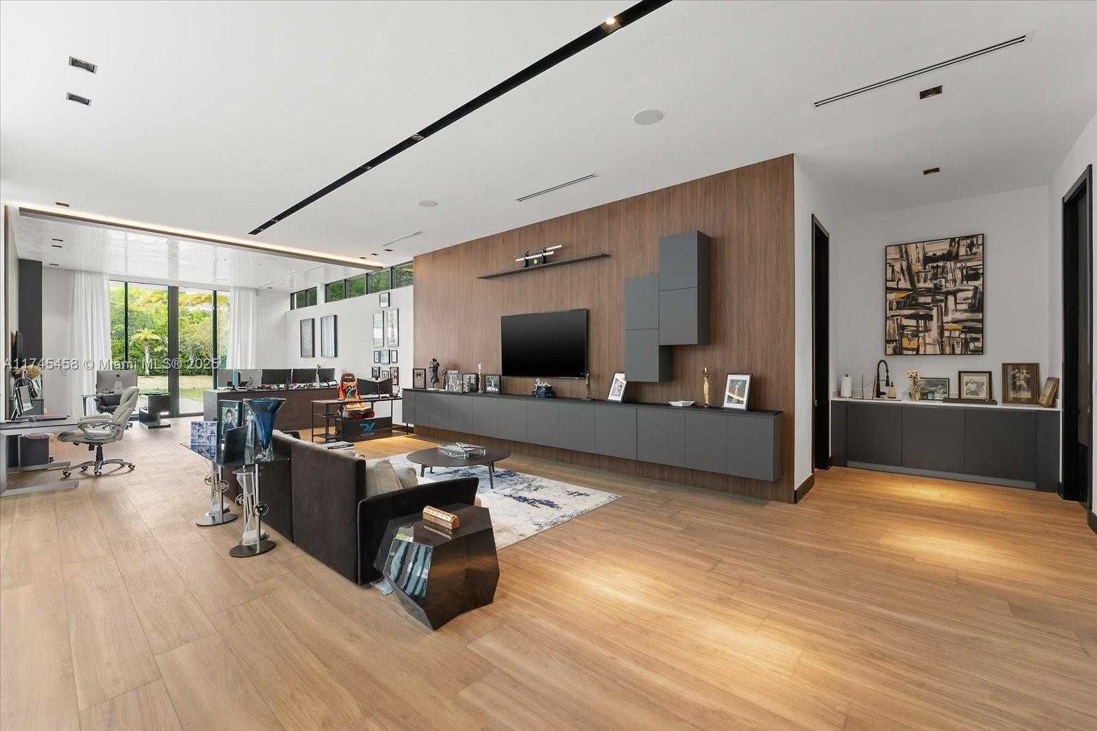 Small Image of 6555 SOUTH WEST 102ND ST, Pinecrest Number 18