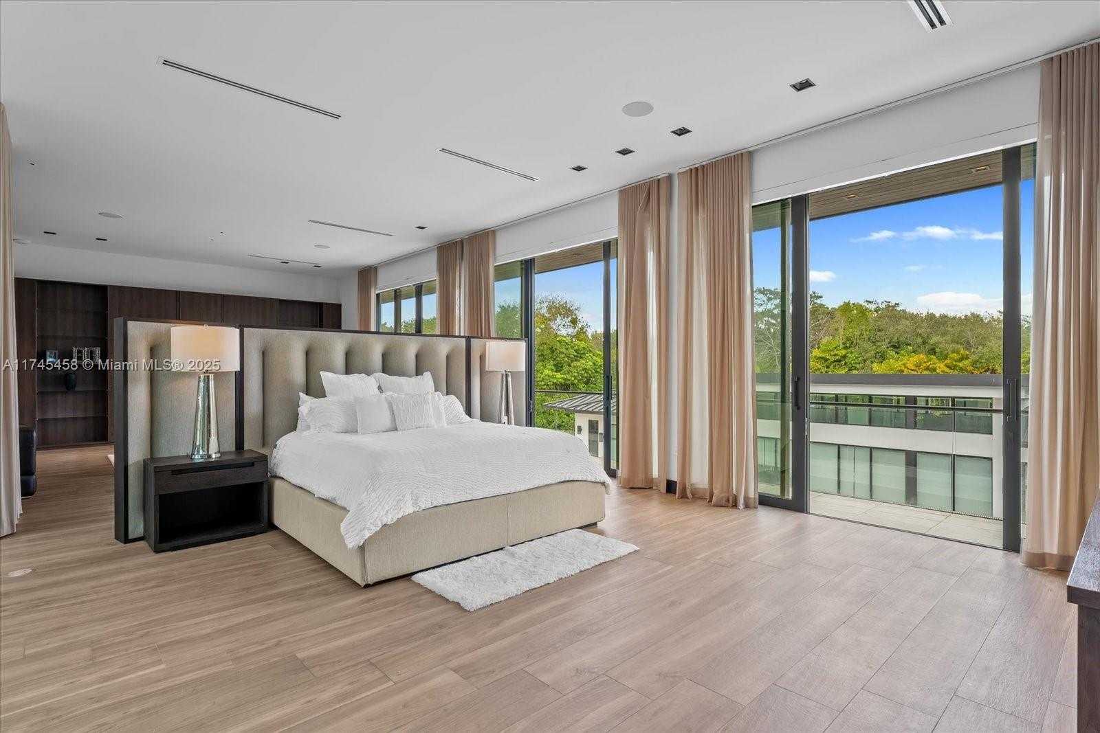 Small Image of 6555 SOUTH WEST 102ND ST, Pinecrest Number 22