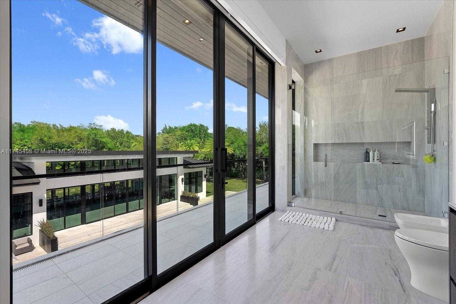 Small Image of 6555 SOUTH WEST 102ND ST, Pinecrest Number 24