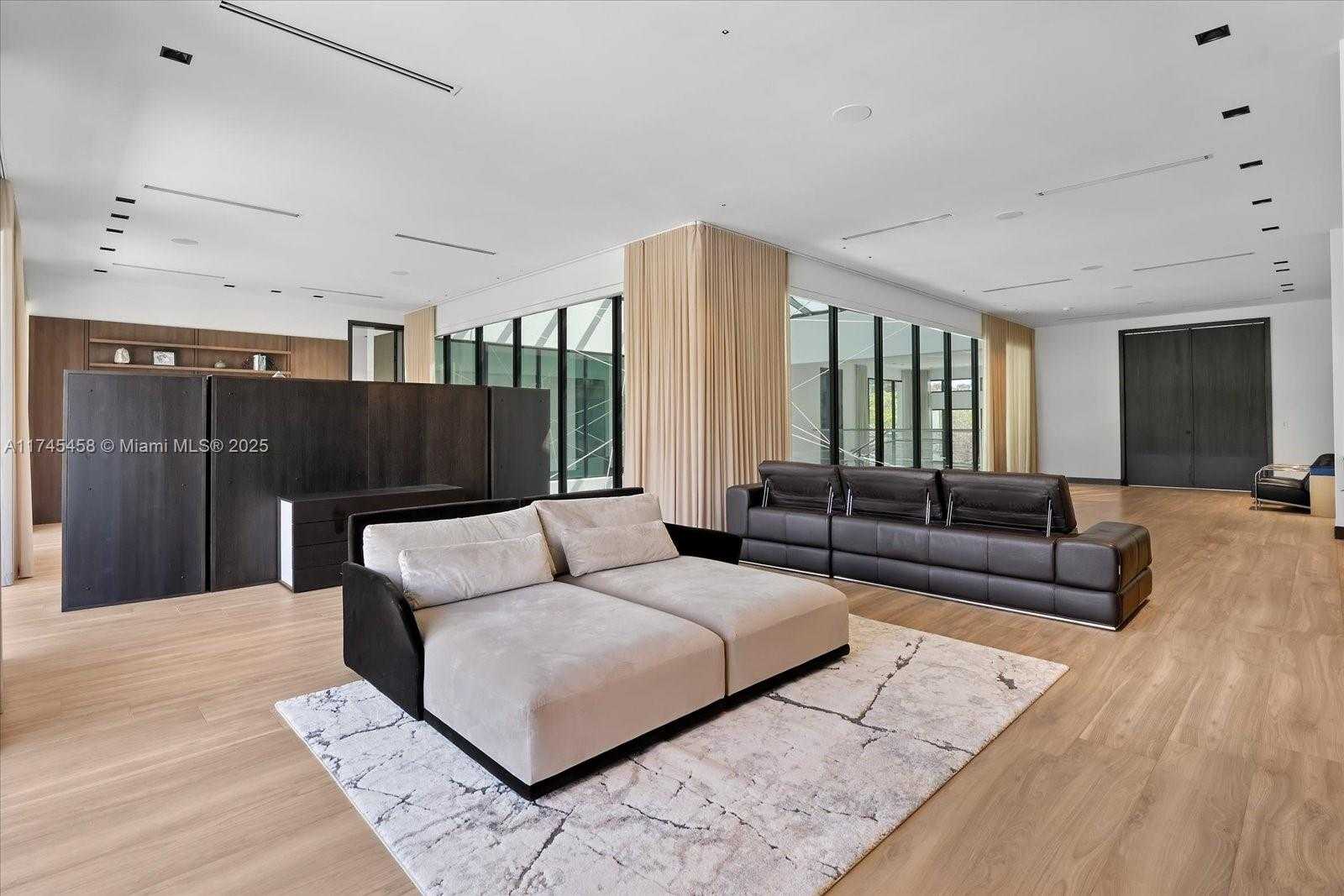 Small Image of 6555 SOUTH WEST 102ND ST, Pinecrest Number 25