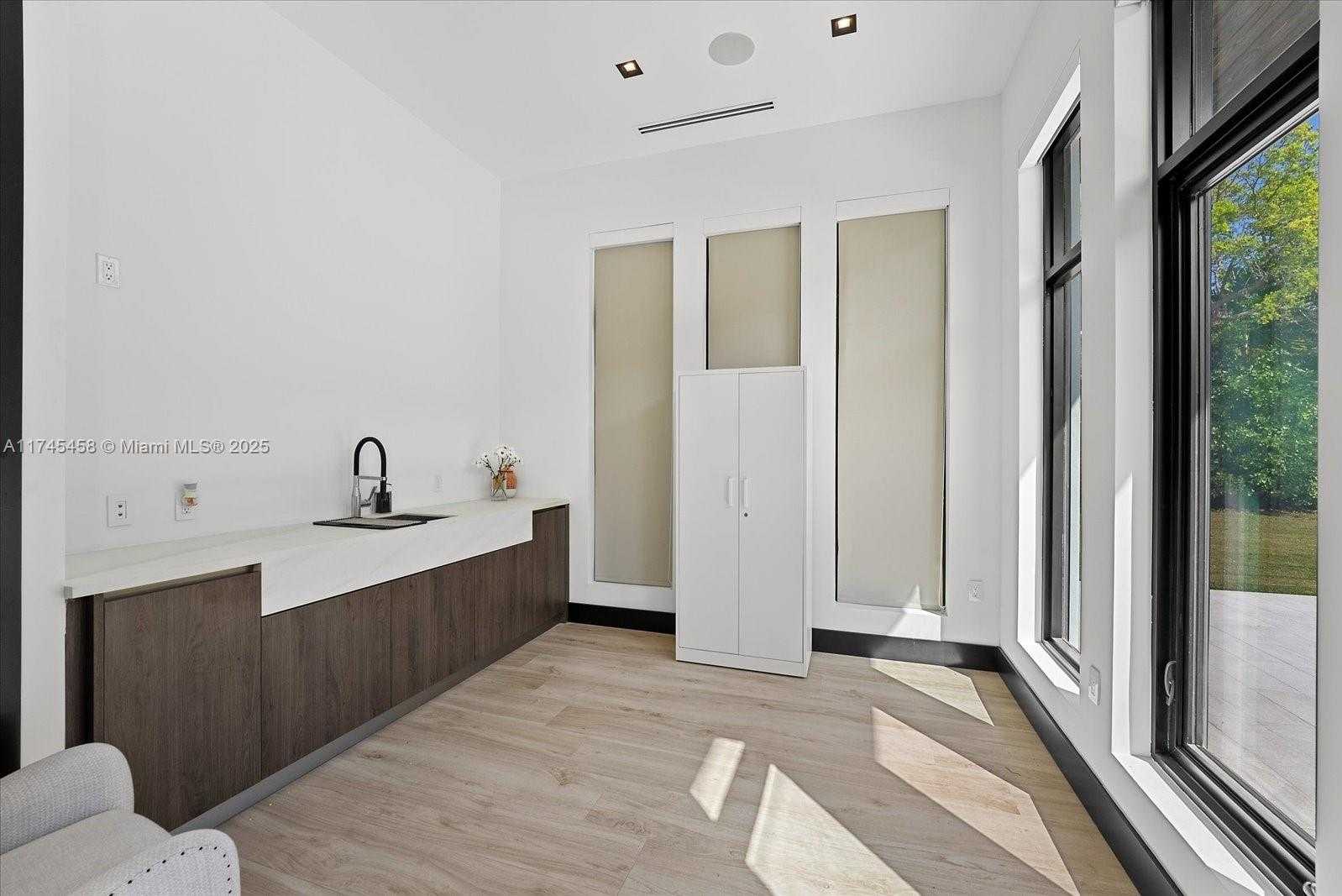 Small Image of 6555 SOUTH WEST 102ND ST, Pinecrest Number 35