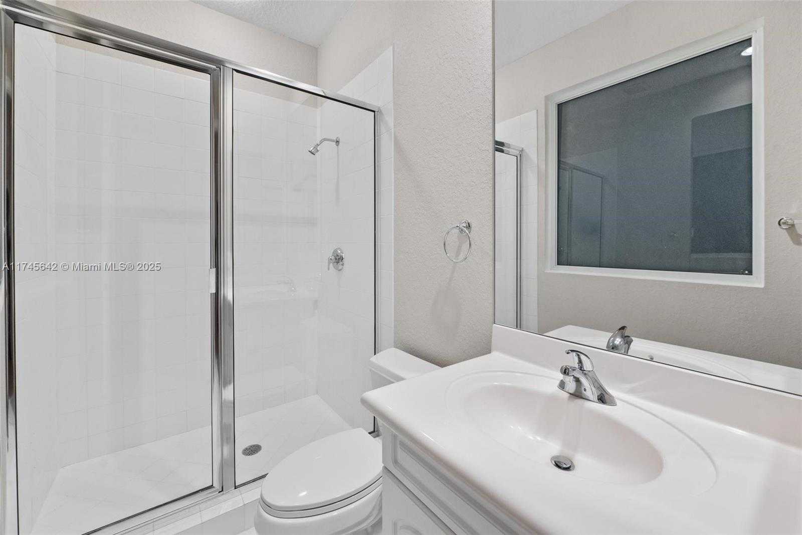 Small Image of 920 CAPTIVA DR, Hollywood Number 43