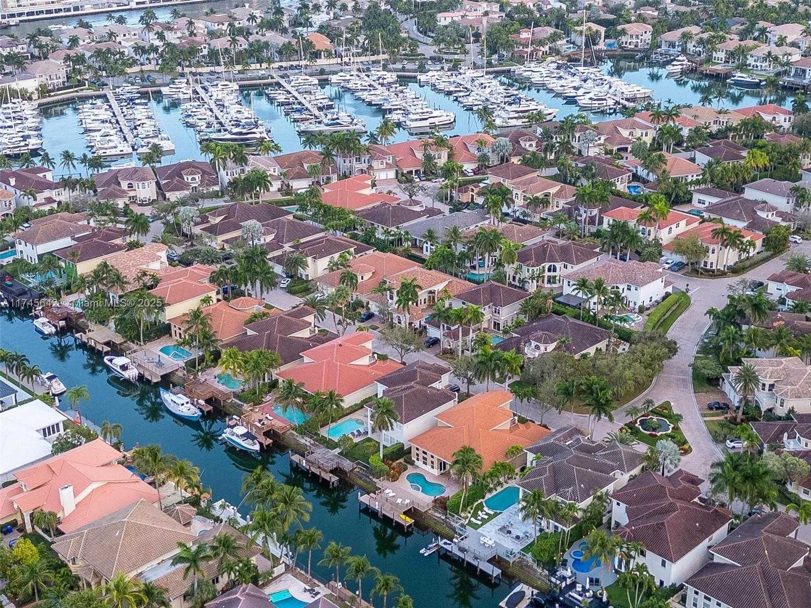 Small Image of 920 CAPTIVA DR, Hollywood Number 53