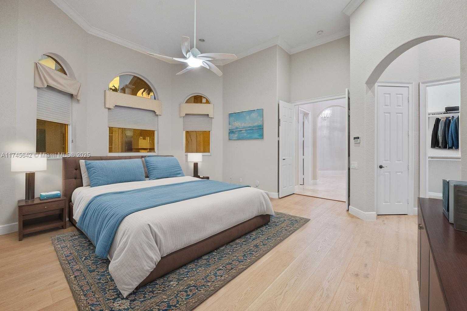Small Image of 920 CAPTIVA DR, Hollywood Number 57