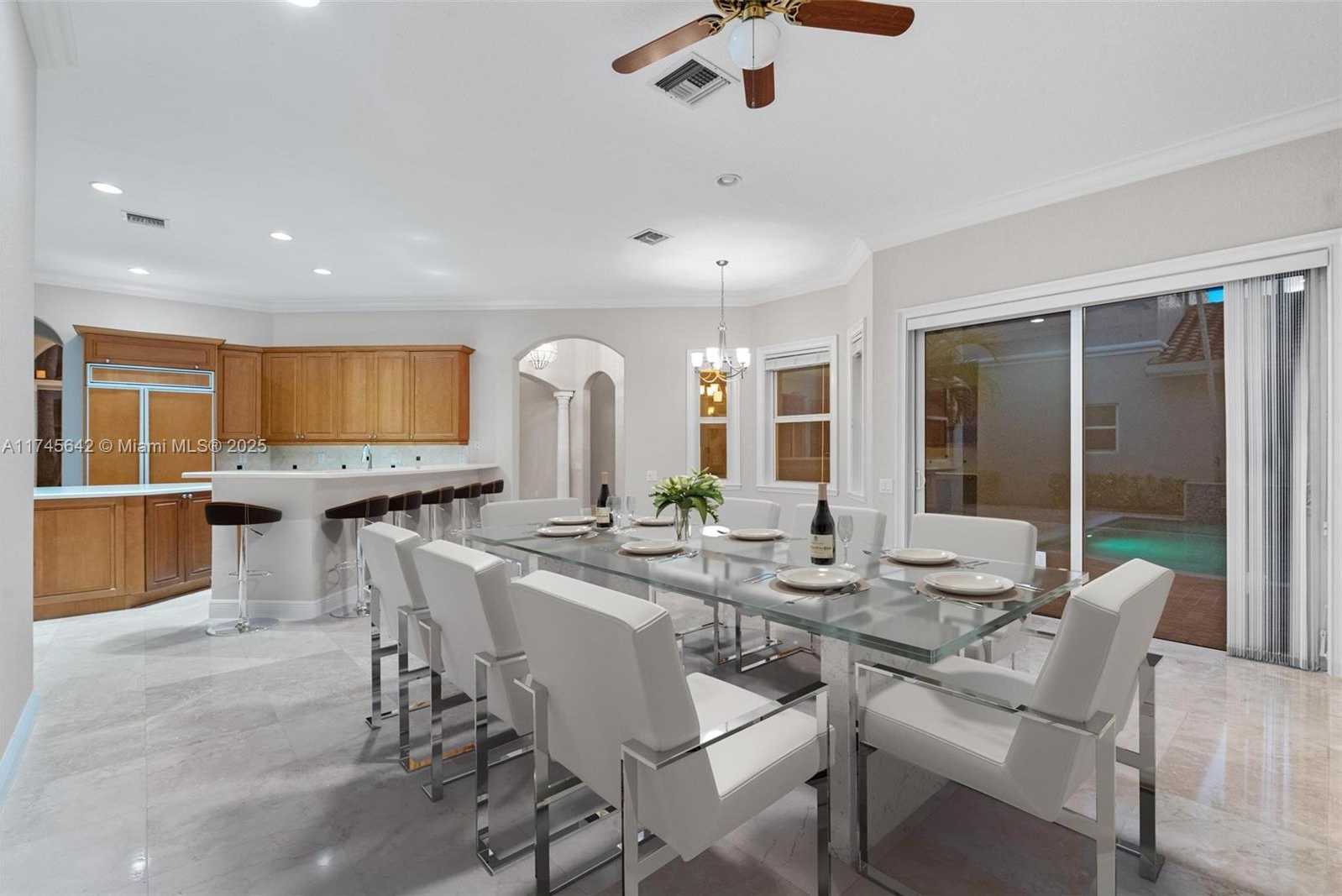 Small Image of 920 CAPTIVA DR, Hollywood Number 75