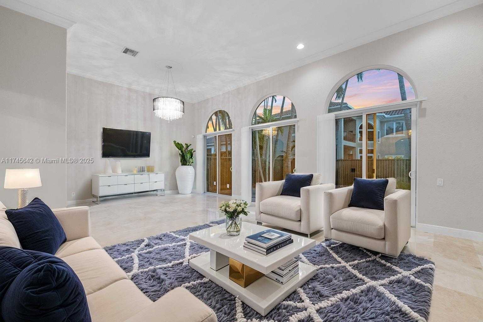 Small Image of 920 CAPTIVA DR, Hollywood Number 76