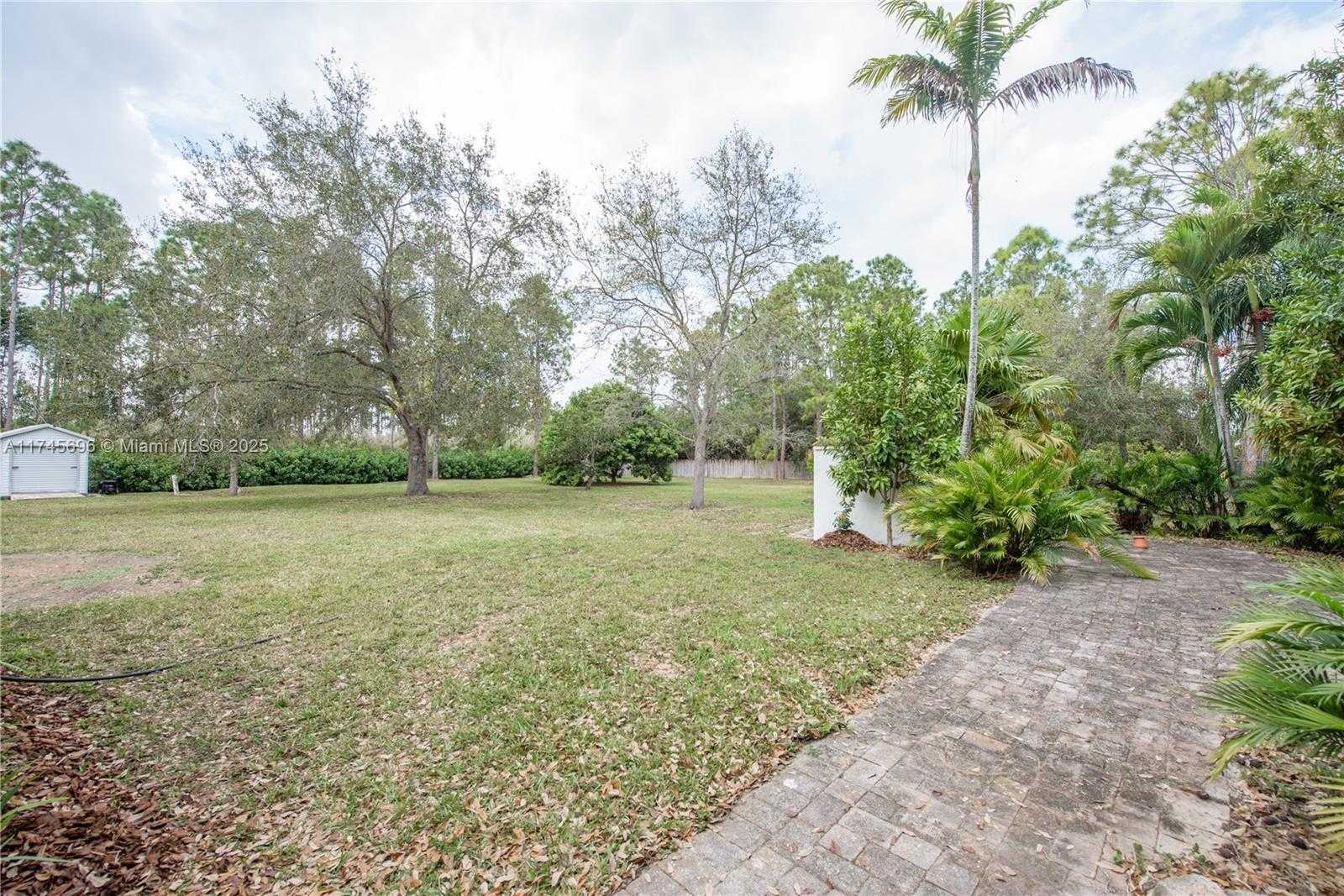 Small Image of 19425 SOUTH WEST 334TH ST, Homestead Number 29