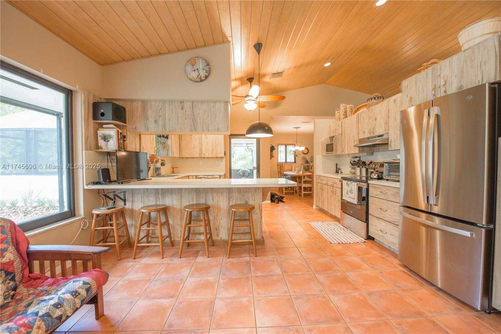 Small Image of 19425 SOUTH WEST 334TH ST, Homestead Number 4