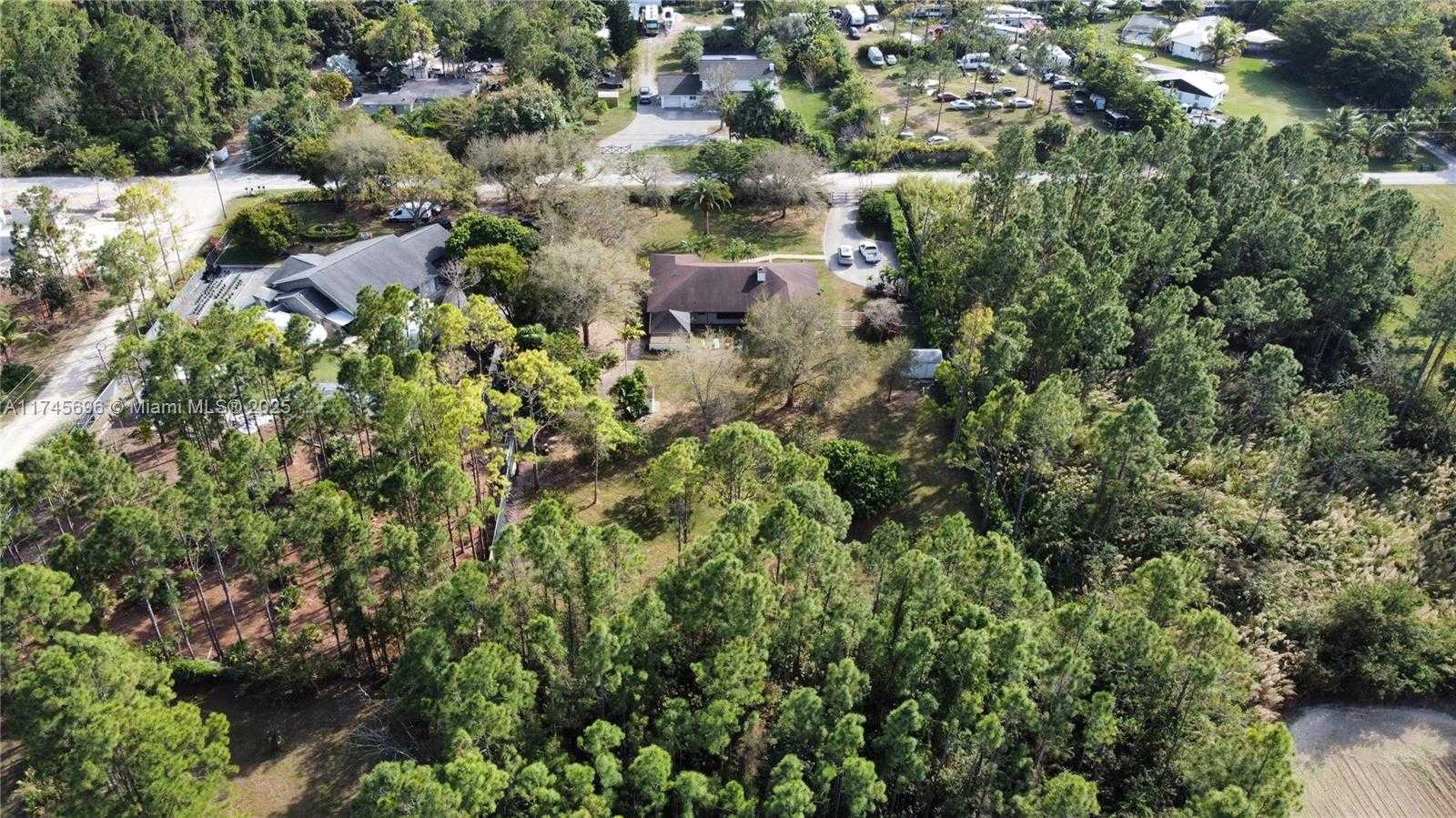 Small Image of 19425 SOUTH WEST 334TH ST, Homestead Number 41