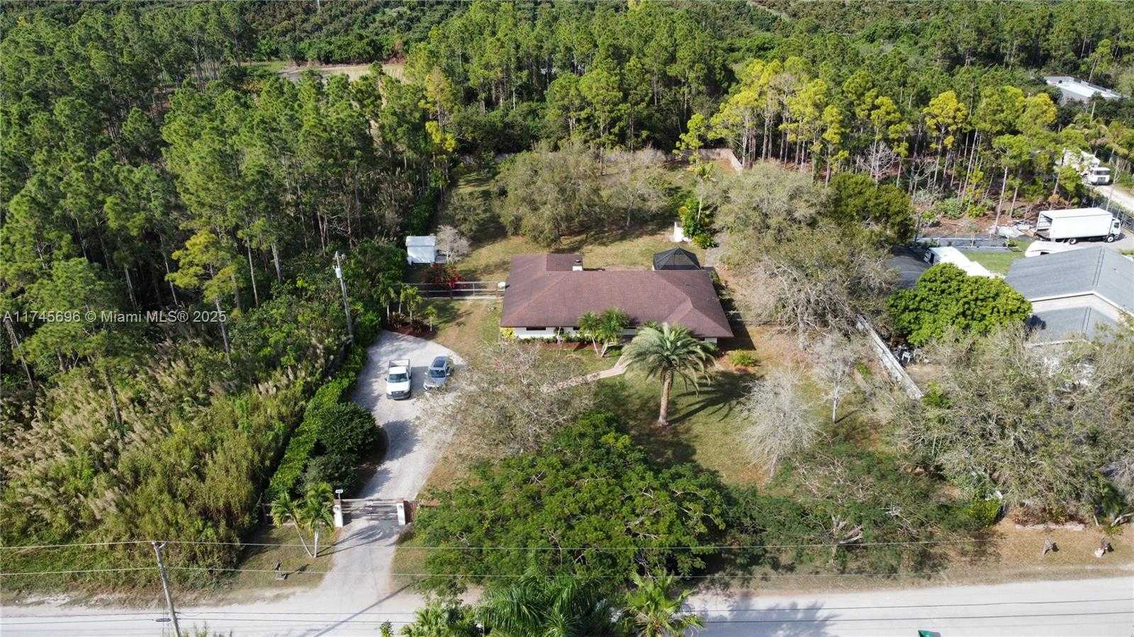 Small Image of 19425 SOUTH WEST 334TH ST, Homestead Number 45