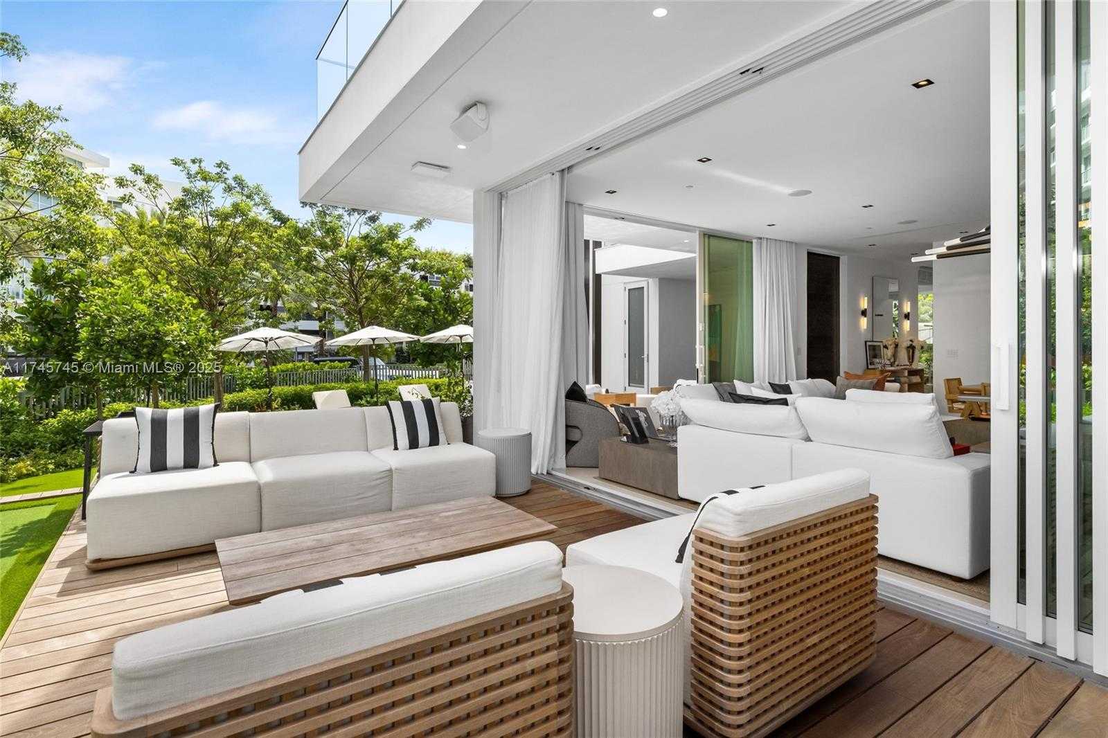 Small Image of 810 WEST 47TH CT - THE RITZ CARLTON MIAMI BEACH, Miami Beach Number 11