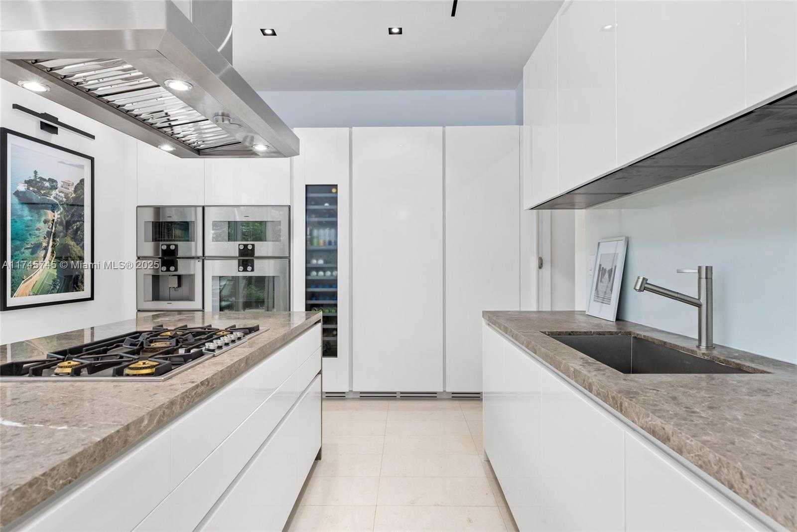 Small Image of 810 WEST 47TH CT - THE RITZ CARLTON MIAMI BEACH, Miami Beach Number 16