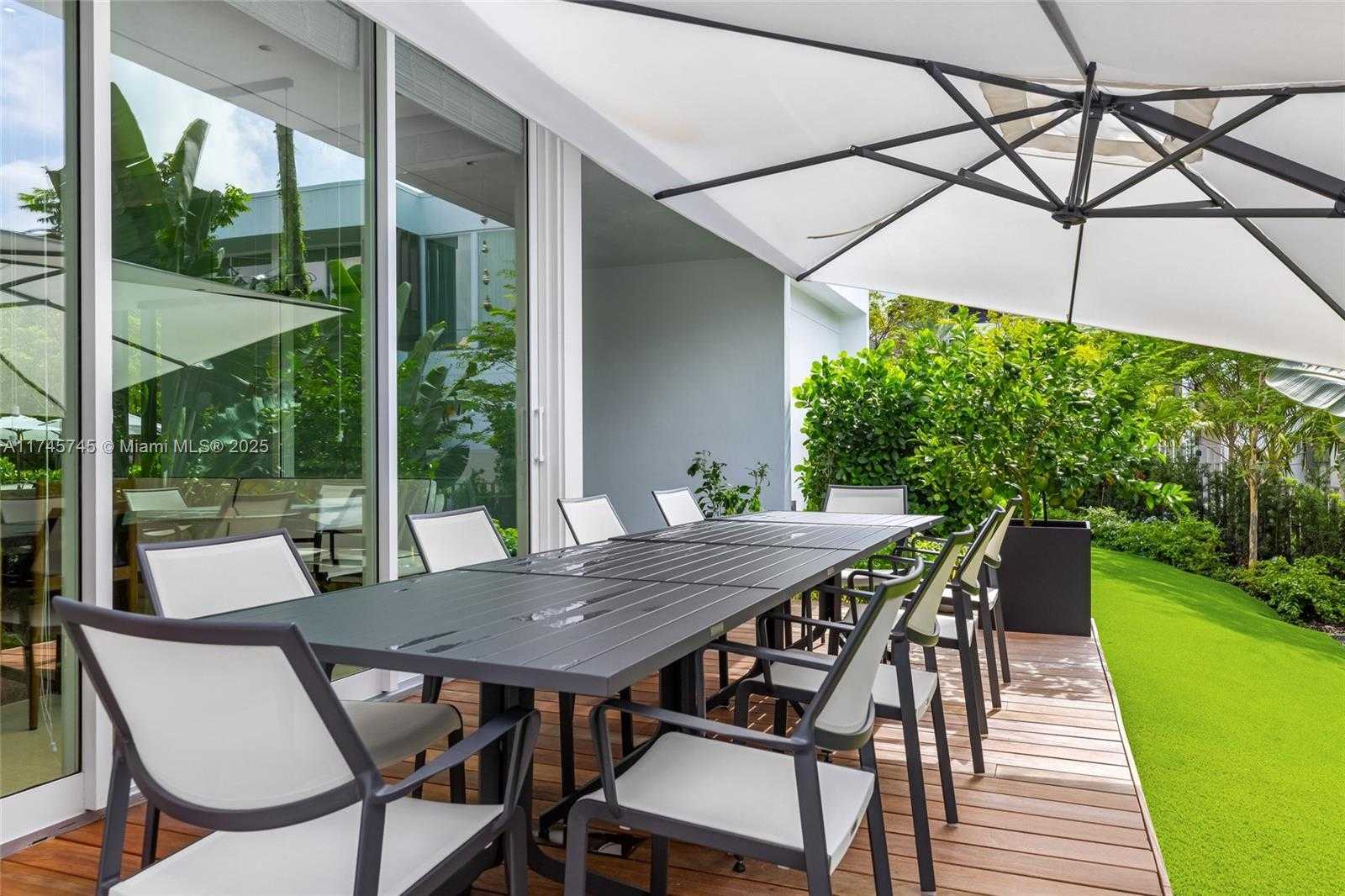 Small Image of 810 WEST 47TH CT - THE RITZ CARLTON MIAMI BEACH, Miami Beach Number 17
